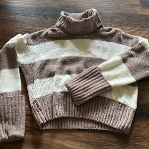 Turtle neck sweater